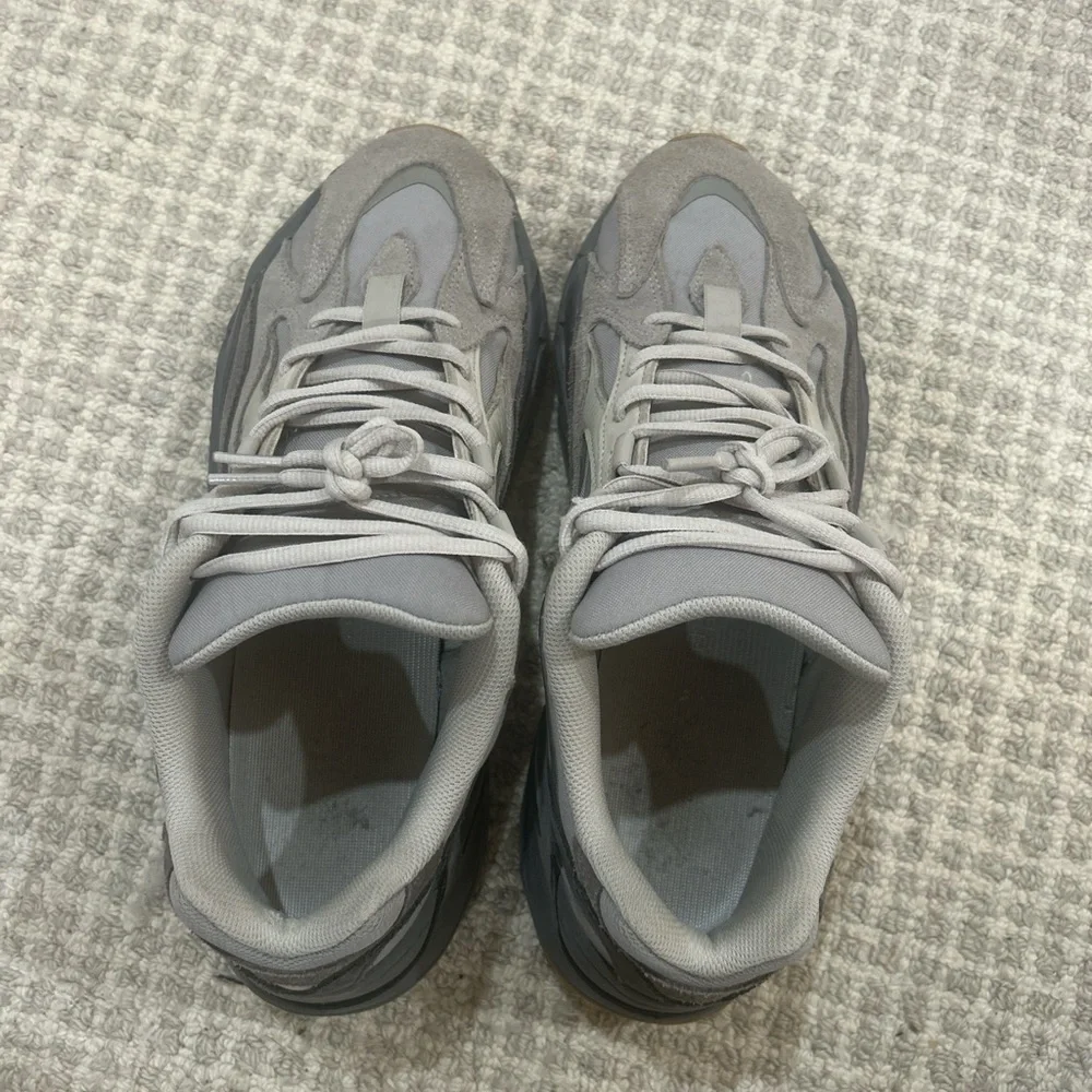 adidas Yeezy Boost 700 - FU7914-